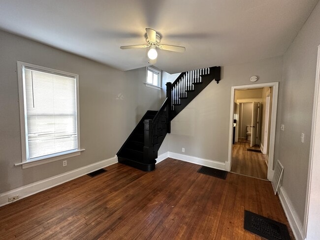 Foto del edificio - 1023 Haskell Ave