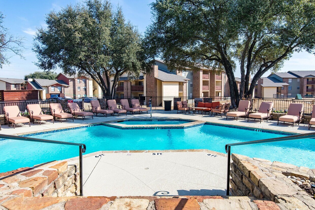 Cameron Creek Apartments Fort Worth
