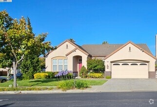 Building Photo - 43401 Laurel Glen Cmn