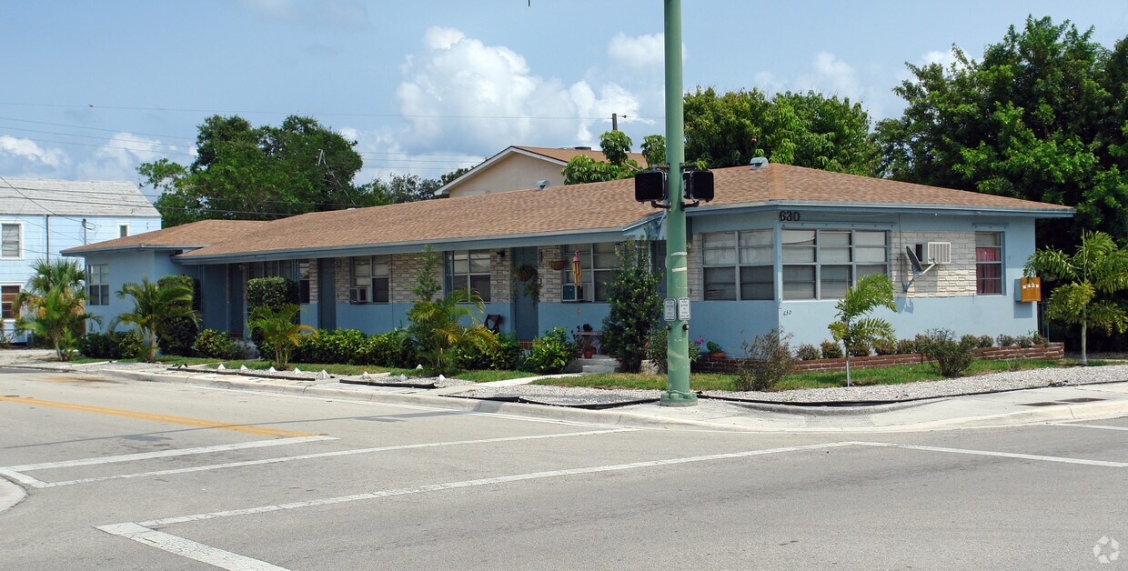 Foto del edificio - 630 N Federal Hwy
