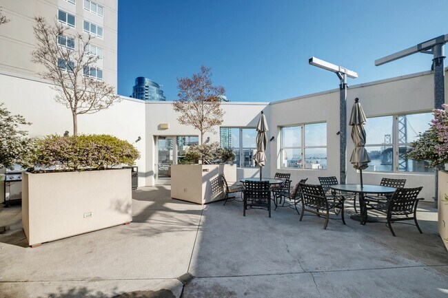 Foto del edificio - 400 Beale St