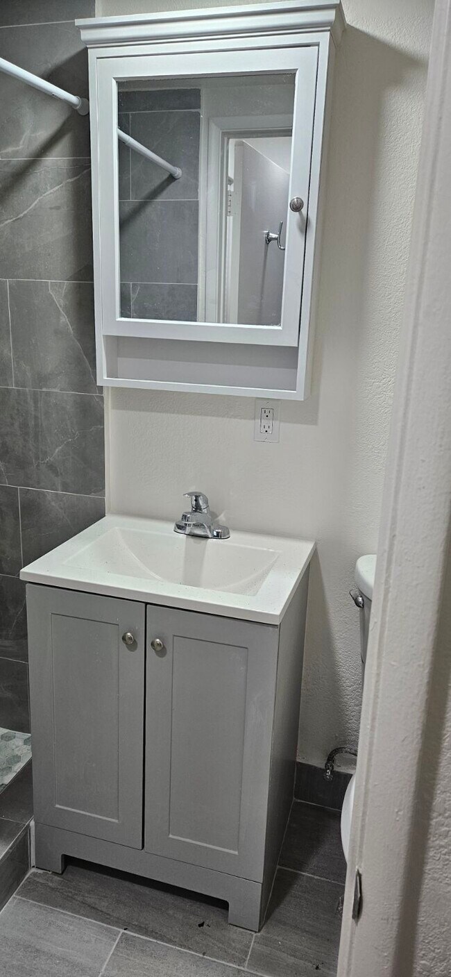 Photo - 1322 Moku Pl Apartments