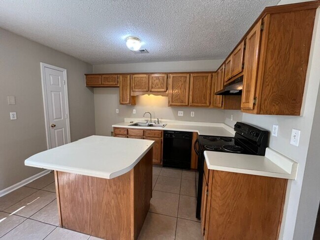 Foto del edificio - 7043 Foxhall Dr