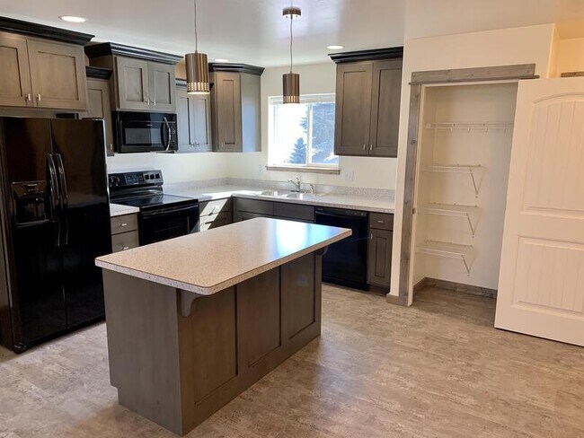 Foto del edificio - 800 Gibbon St