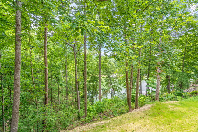 Building Photo - 115 Broyles Dr