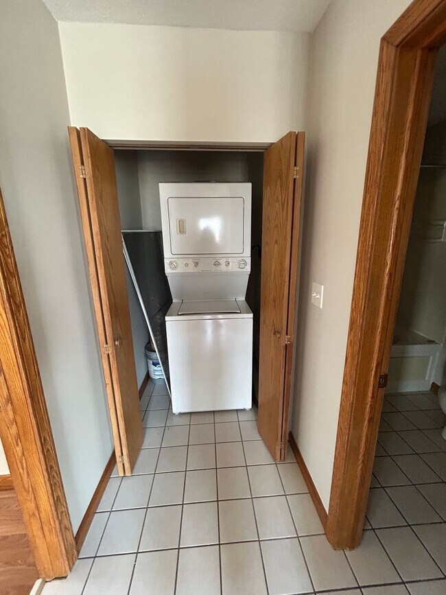 Foto del edificio - Bear Trax Real Estate