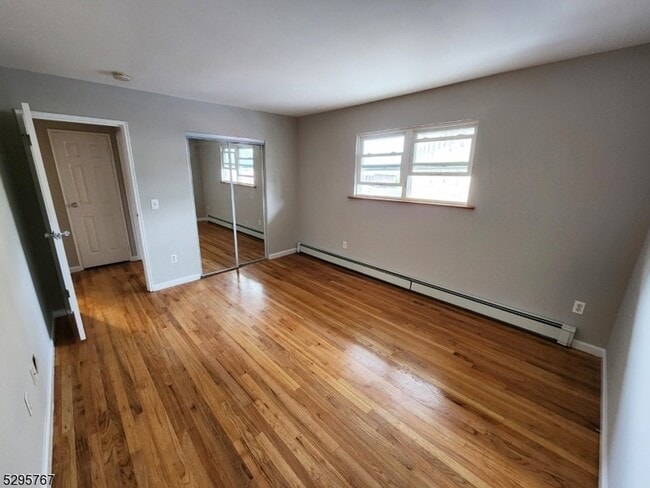Building Photo - 50 S Main Street Unit 5B