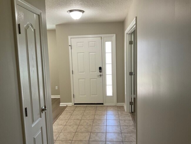 Building Photo - 86121 Fortune Dr
