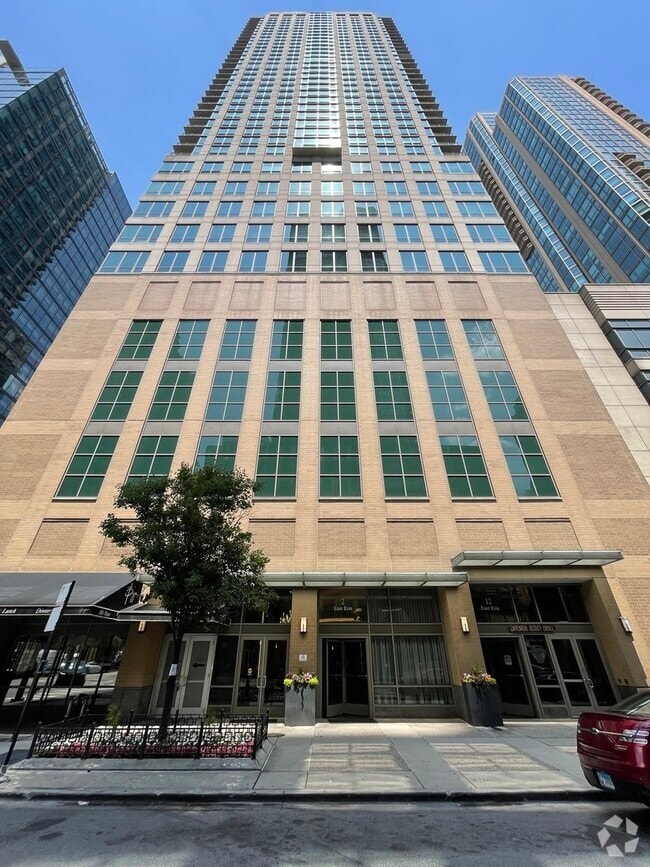 Building Photo - 2 E Erie St