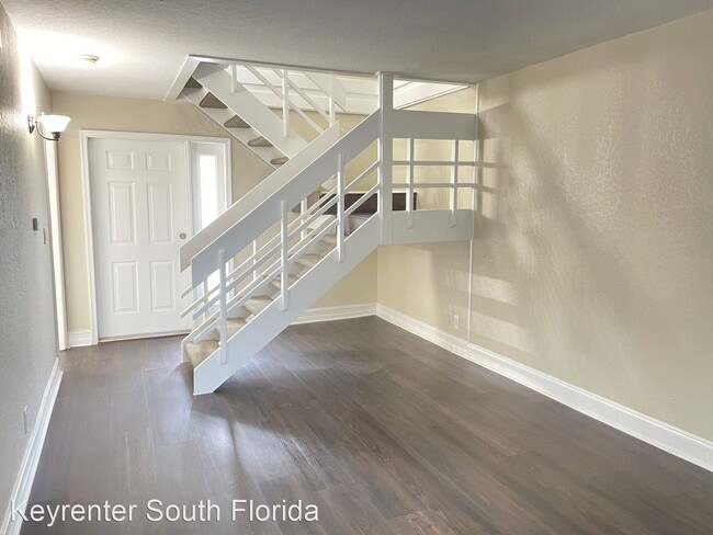 Building Photo - 2 br, 1.5 bath House - 511 SW 1st Ct