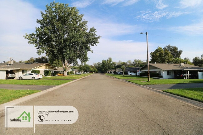 Building Photo - 6153 Verde Vale Ct