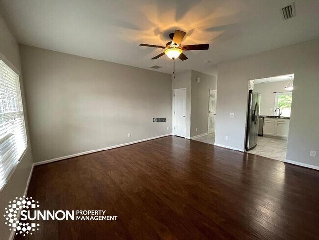 Foto del edificio - 2 Bed, 2.5 Bath Townhome in Prosperity Place!