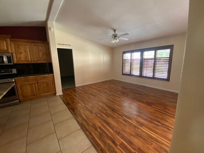 Foto del edificio - 3 Bed - 2 Bath, Beautiful Home in Riverdal...