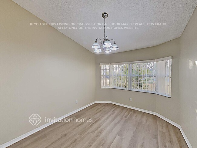 Building Photo - 1669 Templewood Ave