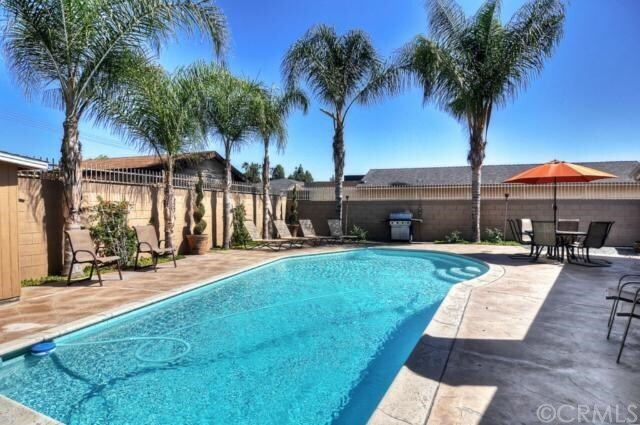 Photo - 331 E Bluebell Pl (Anaheim, CA)