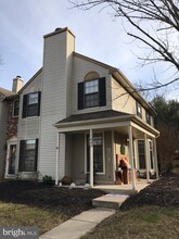 Building Photo - 633 Foxton Ct