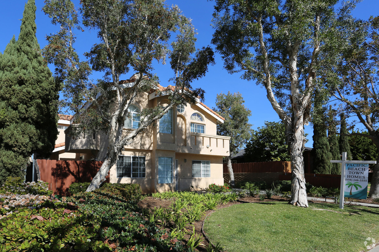 Primary Photo - Pacific Beach Townhomes