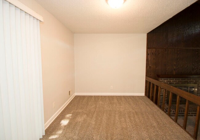 Building Photo - Amazing 3 Bedroom! This Won't Last Long!!!