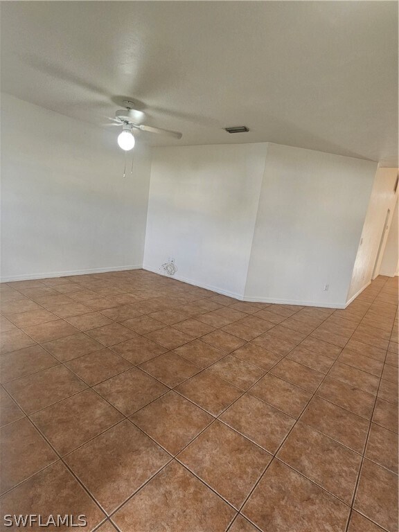 Building Photo - 4526 Santa Barbara Blvd