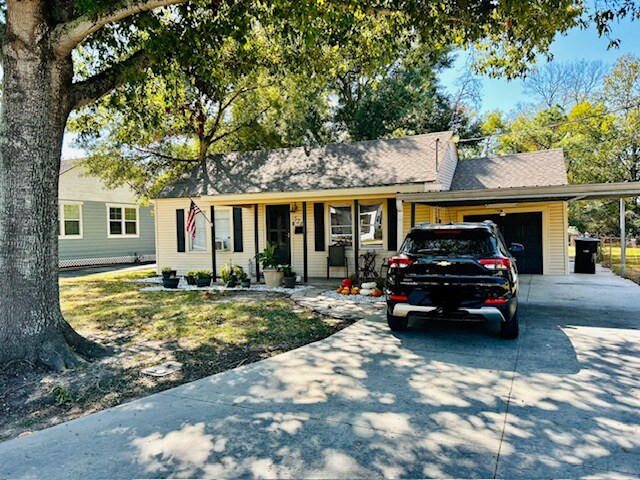 Foto principal - 524 S 12th St