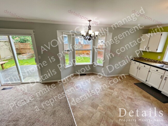 Building Photo - *** APPLICATION PENDING *** 3 Bedroom Manc...