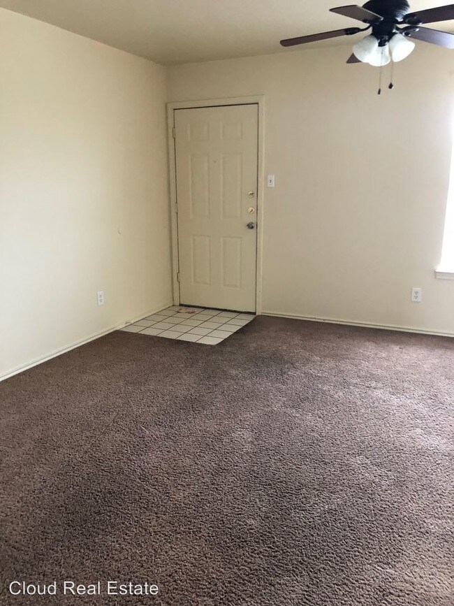 Building Photo - 1702 Windward Dr