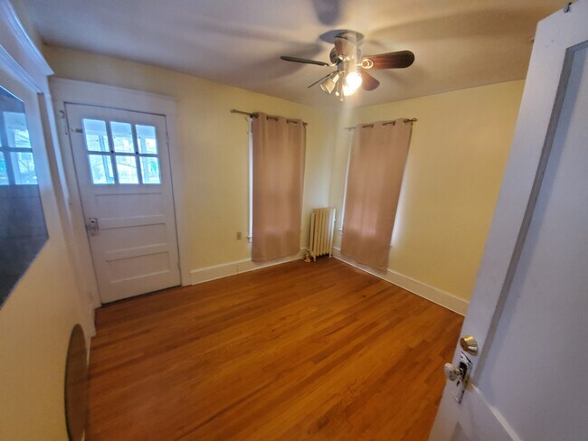Building Photo - 31 Rittenhouse Ter