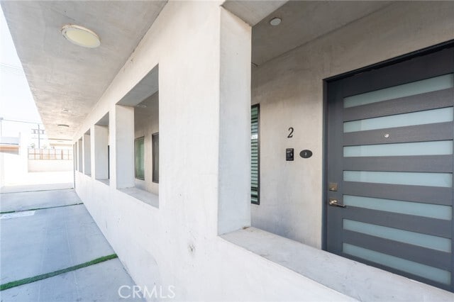 Foto del edificio - 6810 Simpson Ave