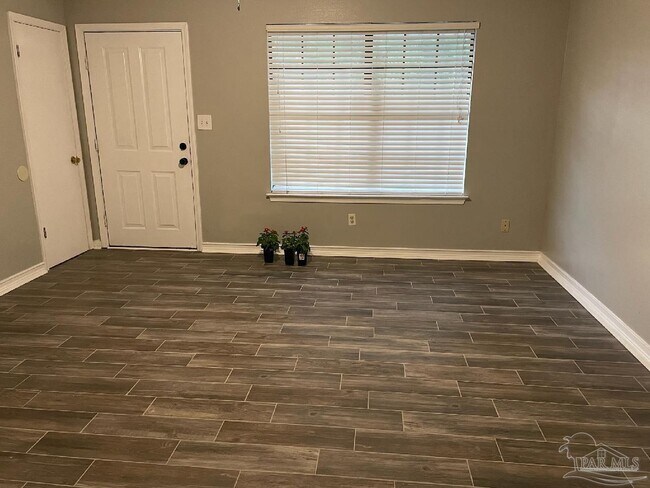 Building Photo - 4601 Rambling Way