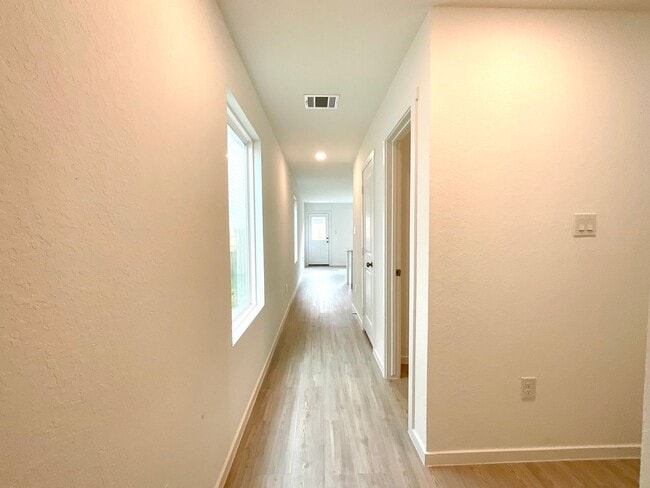 Building Photo - Modern 3-Bed, 2.5-Bath Home with Included Internet & Fenced Backyard in a Growing Community