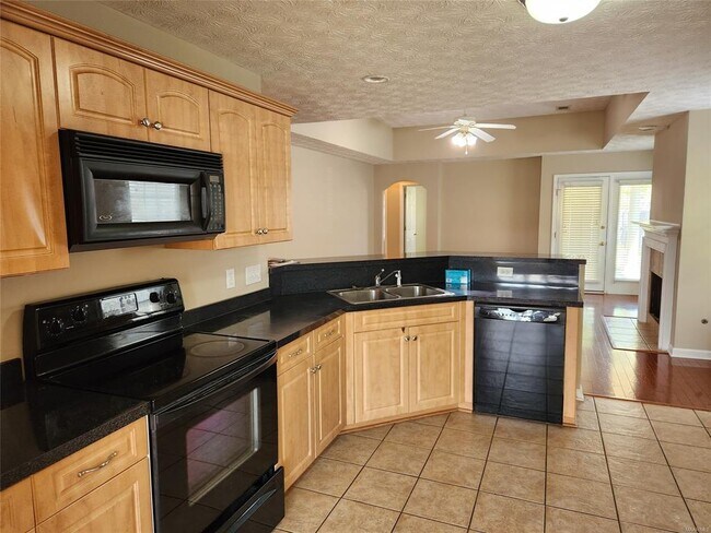 Foto del edificio - 9609 Colleton Pl