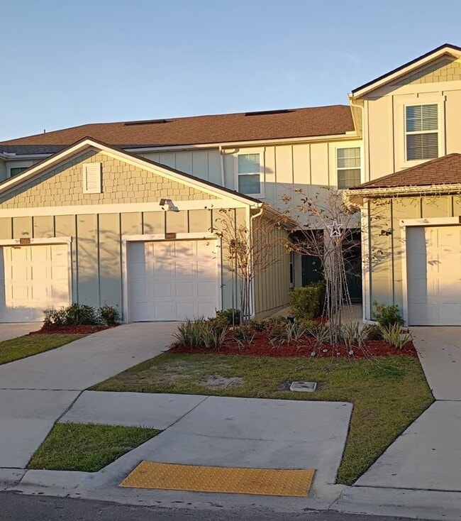 Building Photo - 8995 Gifford Dr