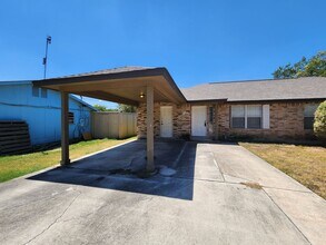 Building Photo - 249 Glenbrook Dr