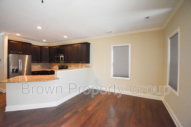 Foto del edificio - 915 Carolina Ave