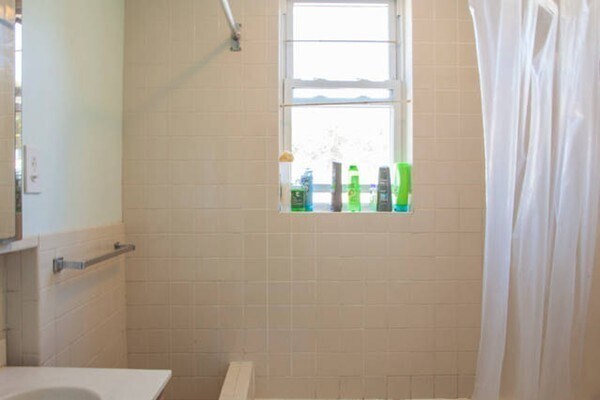 Primary Photo - 91 Wallingford Rd