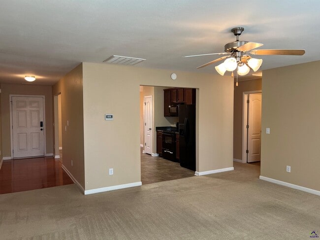 Foto del edificio - 120 Magnum Way