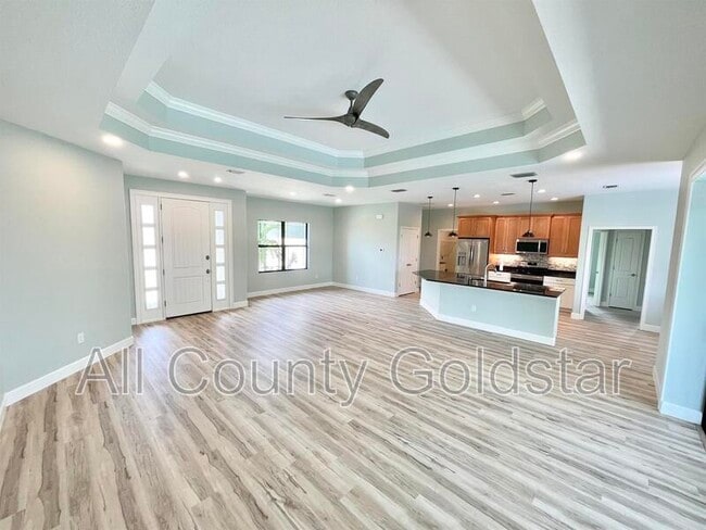 Foto del edificio - 8374 Agate St