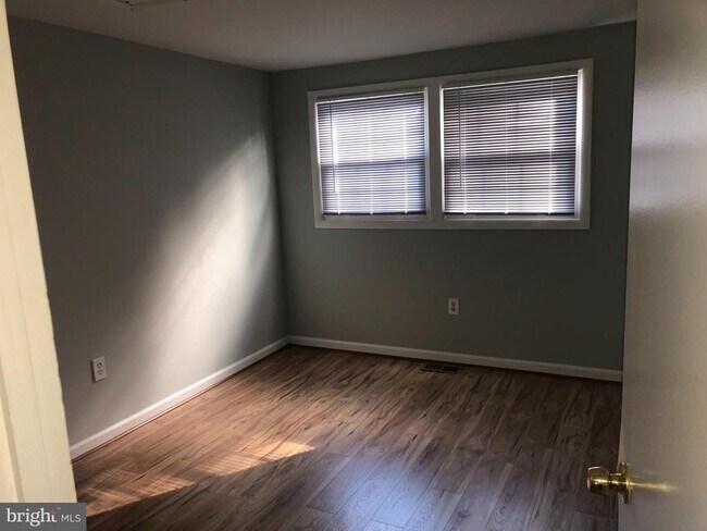Foto del edificio - 5529 Green Dory Ln