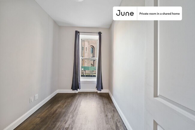 Foto del edificio - Room in Shared 4 bed/2 bath home