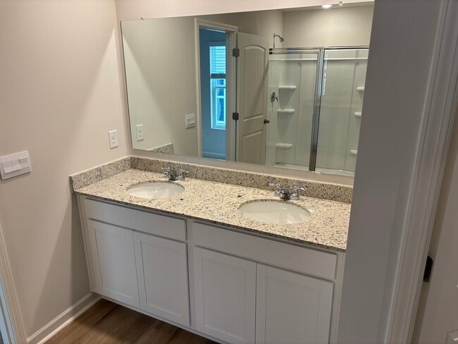 Foto del edificio - 71 Deerberry Dr