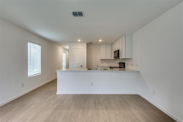 Foto del edificio - 926 Sandhill Crane Ln