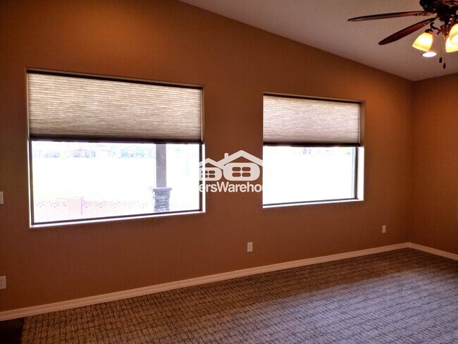 Building Photo - 5818 E Leonora St