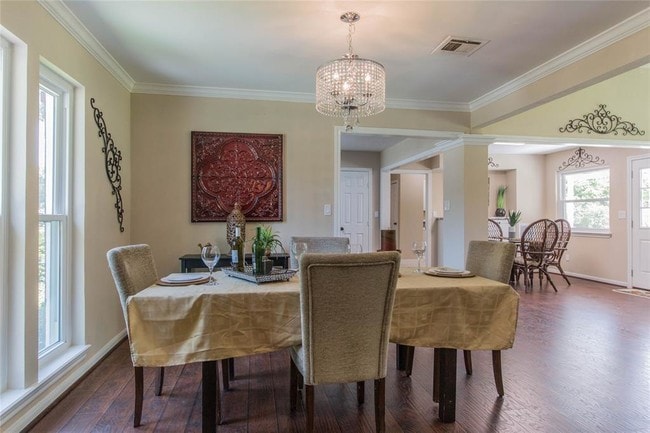 Foto del edificio - 303 Blue Willow Dr