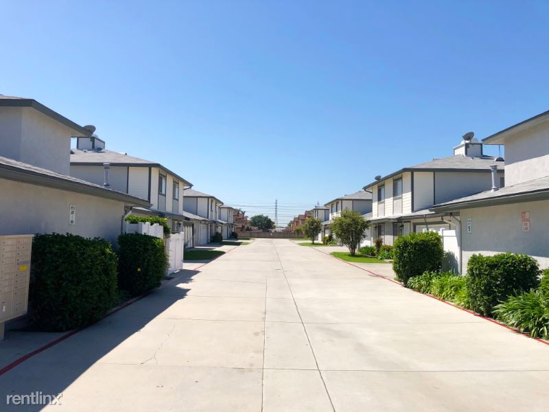 Primary Photo - 2 br, 1.5 bath Townhome - 9308 Ramona St.