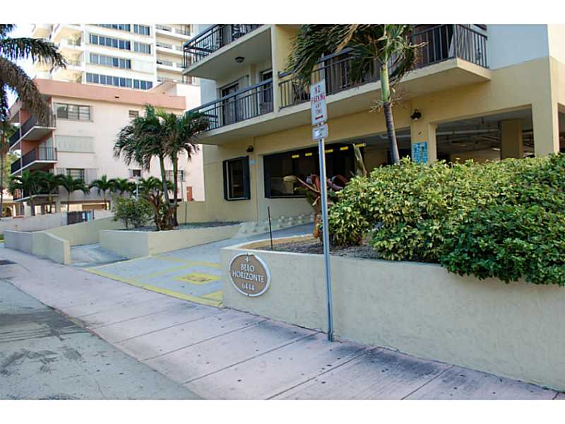 Primary Photo - 6444 Collins Ave