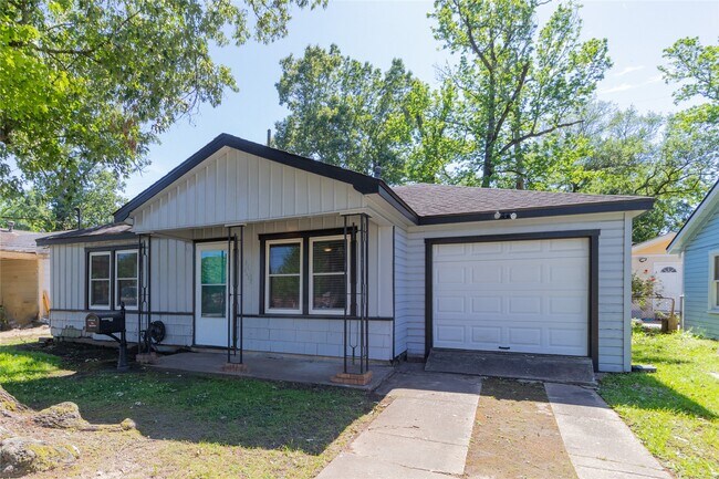 Foto del edificio - 4425 Harding Dr