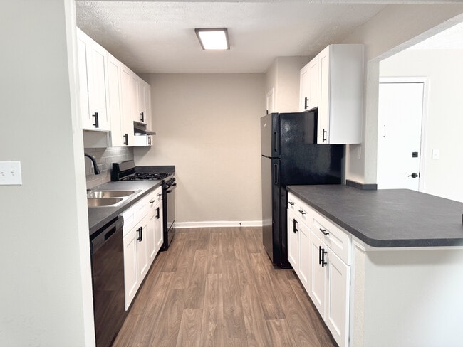 Building Photo - The Heights at Chamblee
