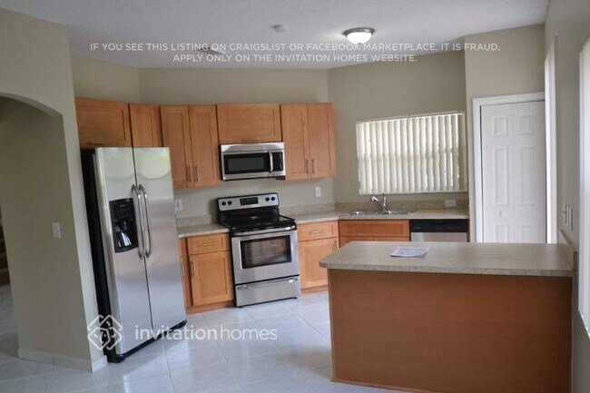 Foto del edificio - 164 NW 207th Terrace