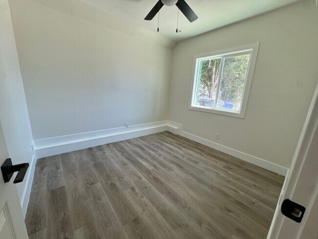 Building Photo - Newly Build 1 Bedroom Apartment ADU - Mira...