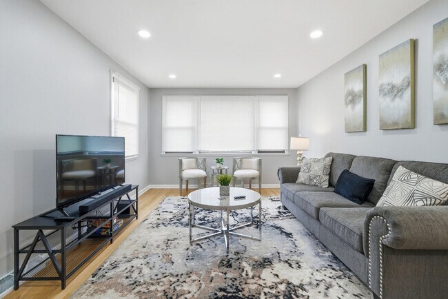 Foto del edificio - 12804 W Playfield Dr